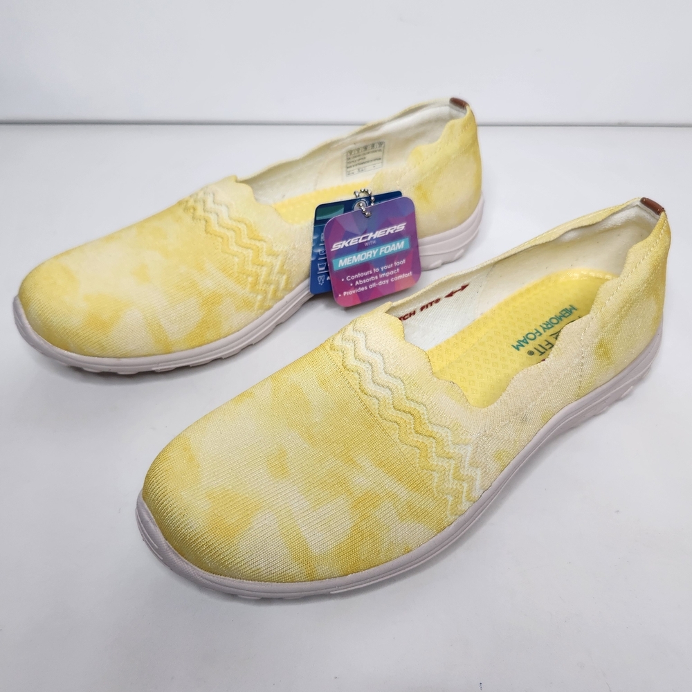 NWOB Skechers Knit Scalloped Slip On Shoes Womens Size 8 Reggae Fest Yellow NEW